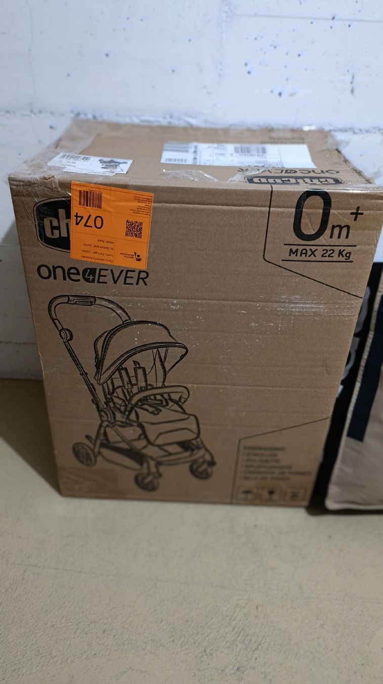 Chicco Carrozzine: Chicco One4Ever Stroller – Usato da Knonau venduto da acc_x8dk 4