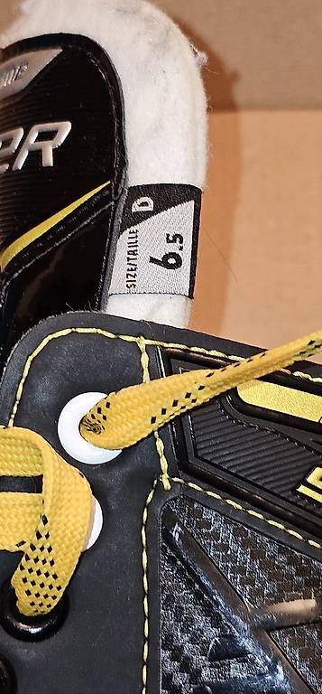 Pattini da ghiaccio: Neuwertige BAUER Schlittschuhe GRÖSSE 6.5 – Usato da Wallisellen venduto da Richtema 2