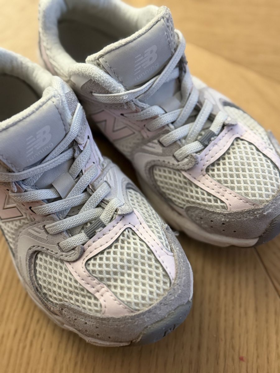New Balance Schuhe für Jungen: New Balance 530 Kinder Schuhe – Gebraucht aus Gutenswil von sun-rose333 3