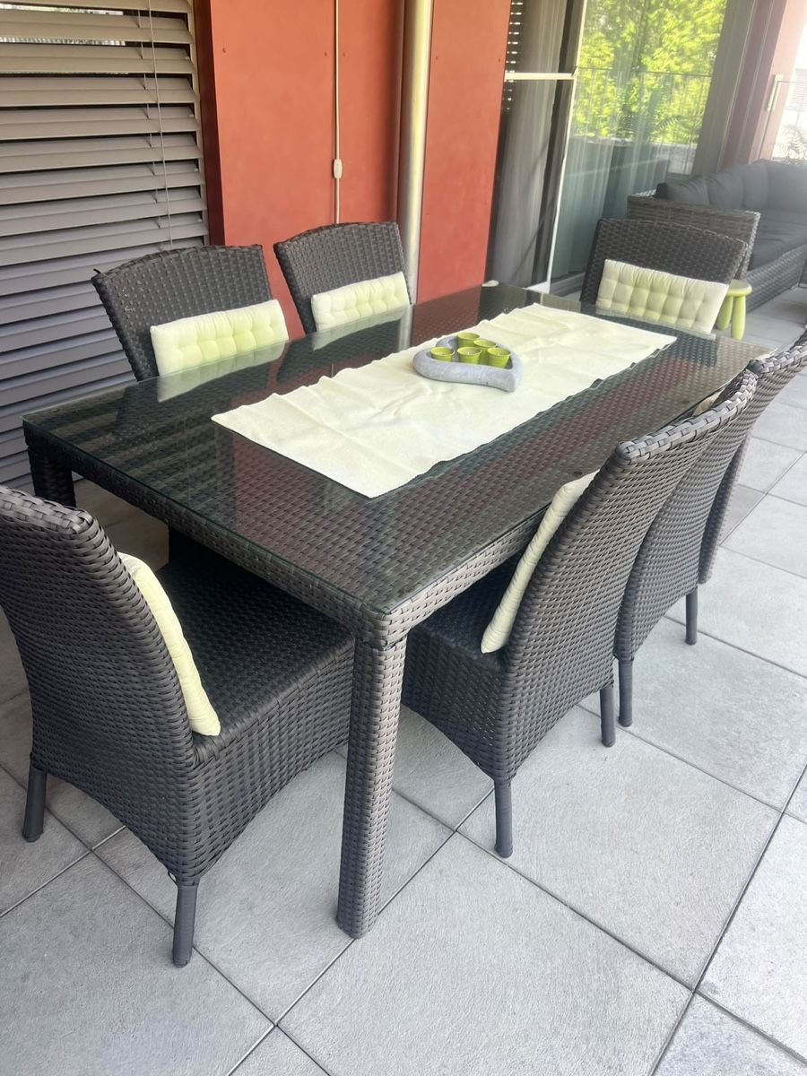 Set di tavolo e panche: Gartentischset Rattan 6 Stühle + Tisch mit Glasplatte – Usato da Gossau ZH venduto da lim_67nn 1