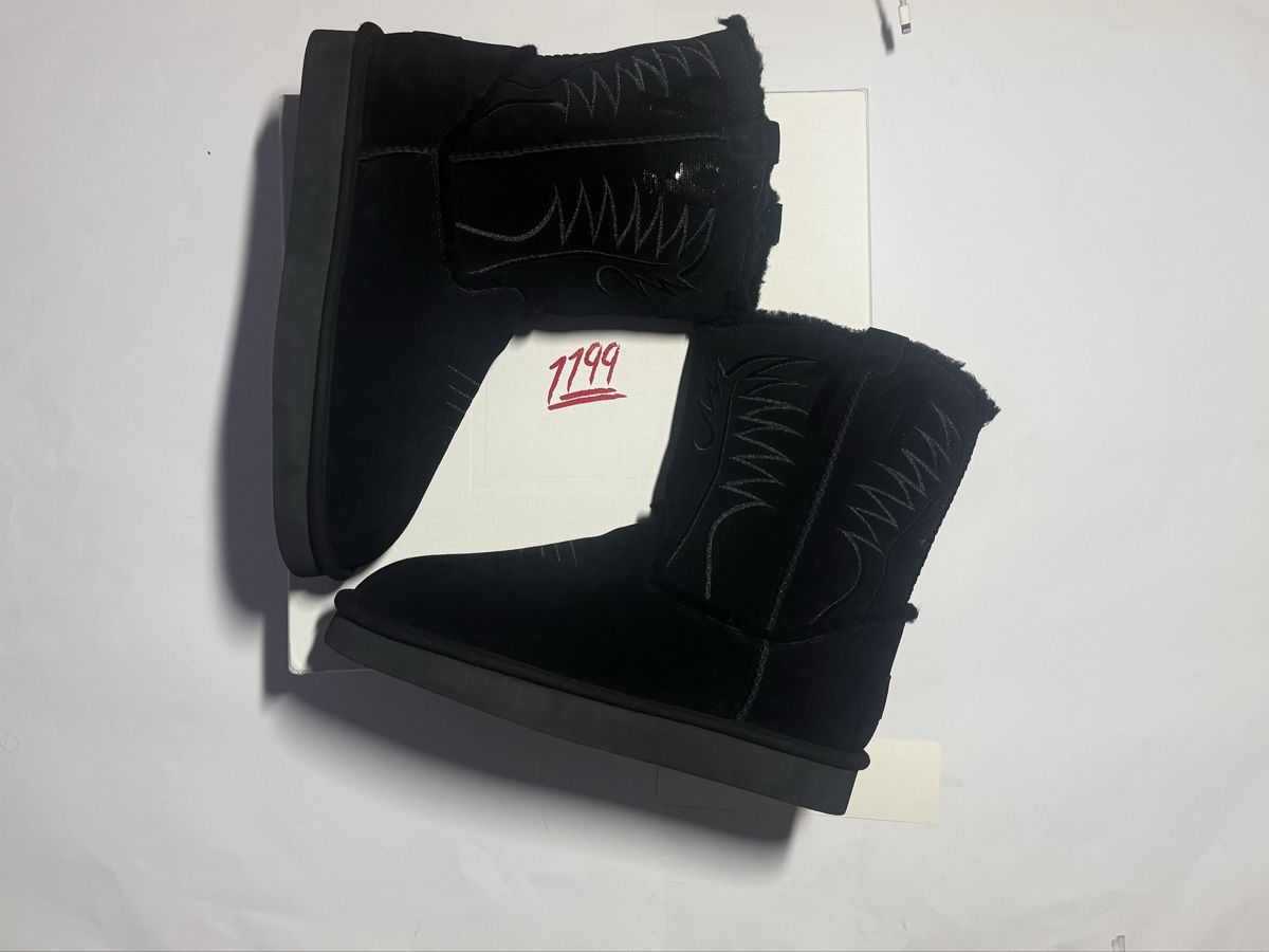 Ugg Herrenschuhe: 1199 bazo ugg 44,  2nd anniversary – Neu und originalverpackt aus Fribourg von Pierre_bounw