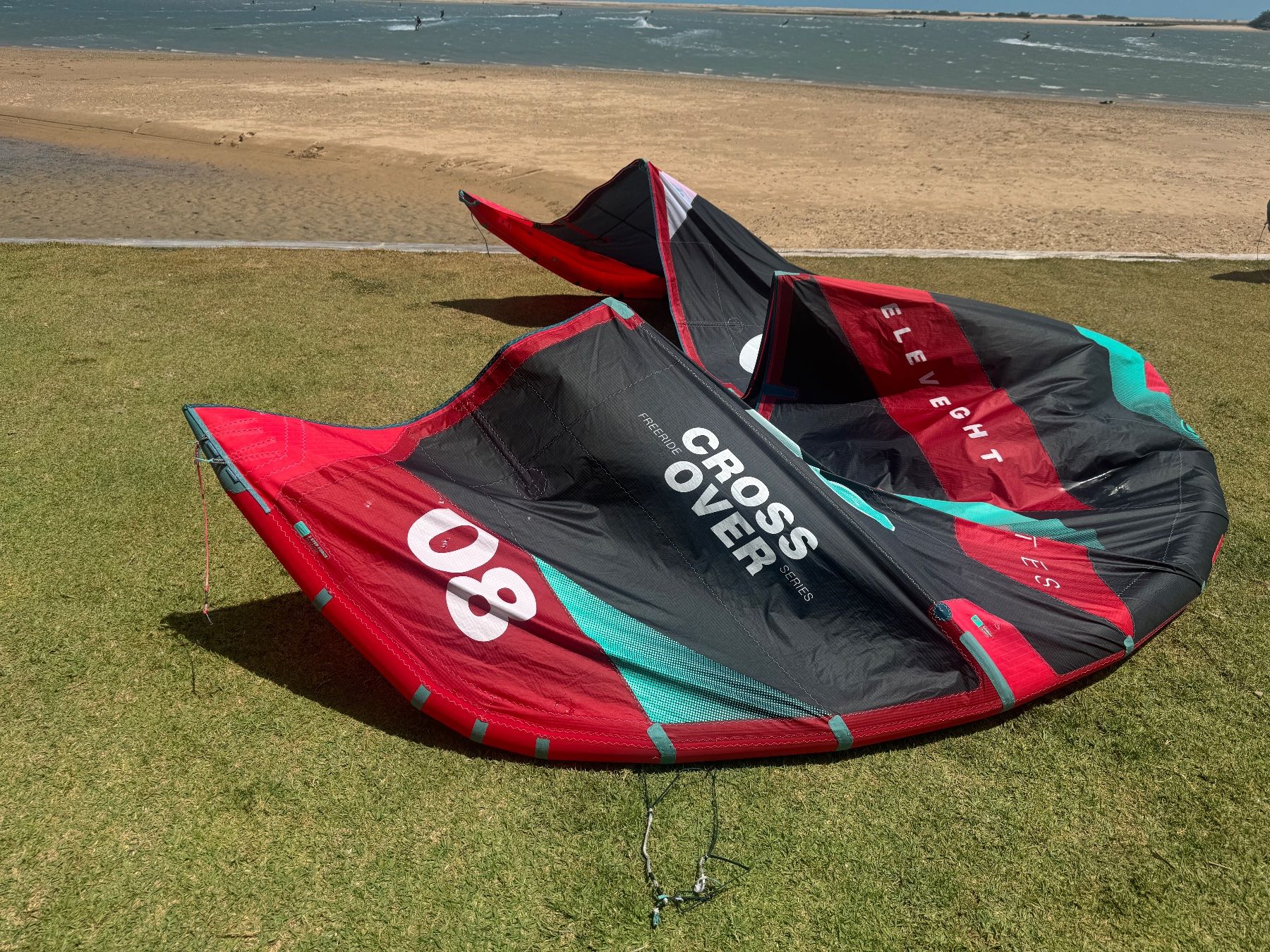 Aquilone: Kitesurf Eleveight RS 8m – Usato da Sornard (Nendaz) venduto da ost_5x8f