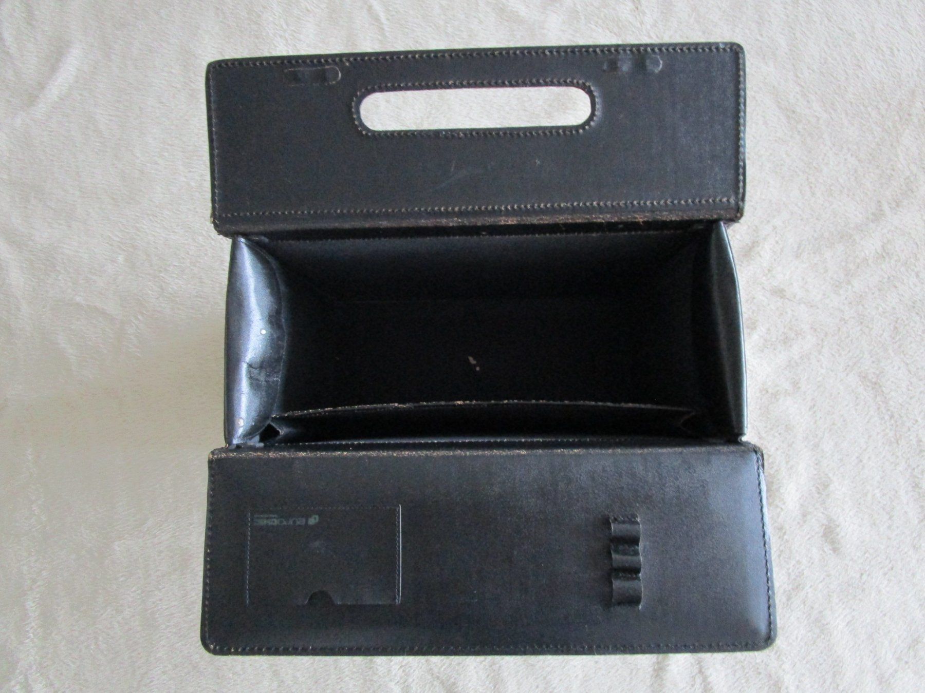 Valigie & Borse: LEDERTASCHE/ Pilotenkoffer – Usato da Rubigen venduto da Menthe 5