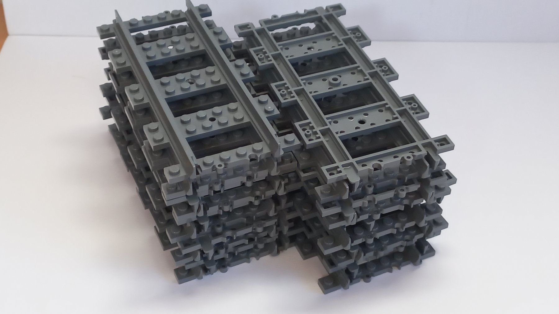 Lego Spielzeuge: Lego Eisenbahnschienen – Neu (gemäss Beschreibung) aus Wetzikon ZH von Beatschu 1
