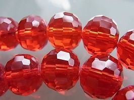 2 Perlen Glas facettiert rot 12mm