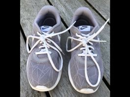 Nike Tanjun Schuhe, Grau, Grösse 37,5