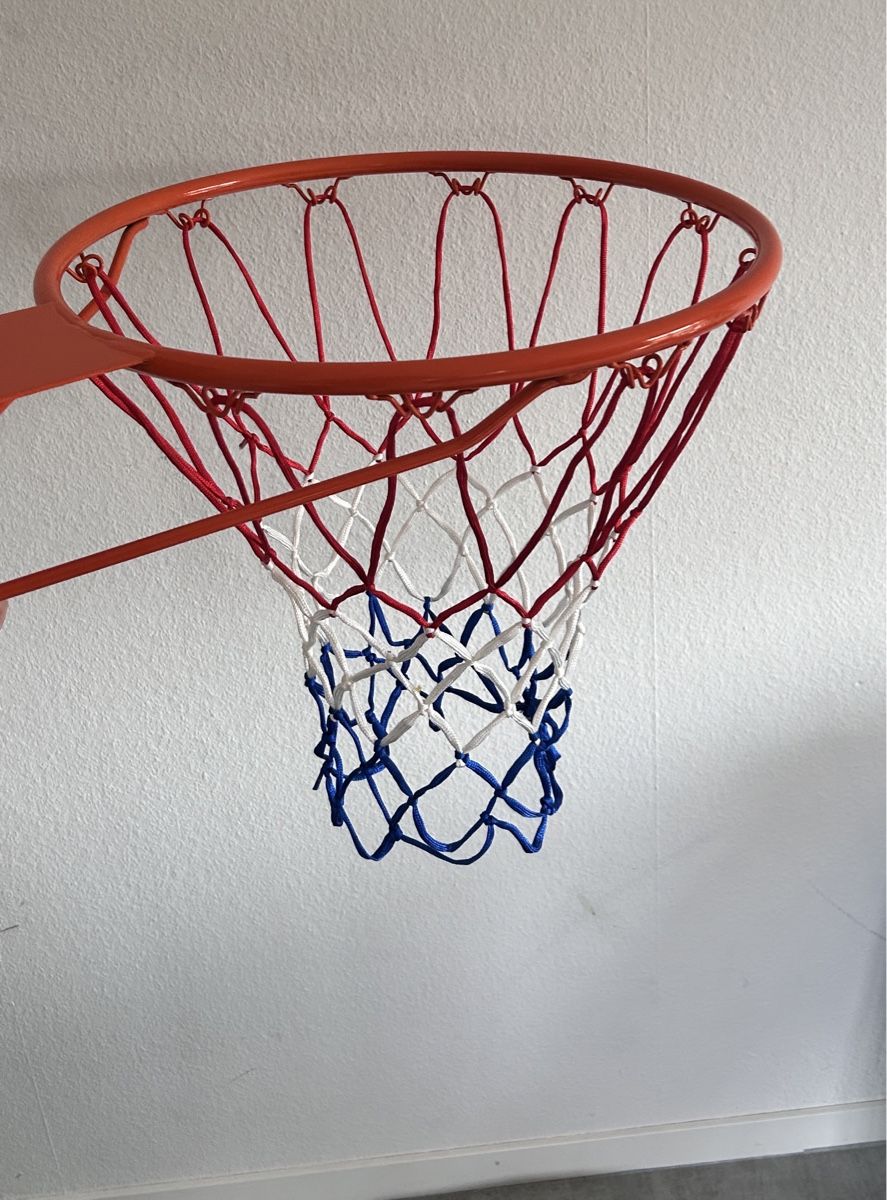 Basketballkörbe: Basketball Hoop – Gebraucht aus Frick von Purple-Rain