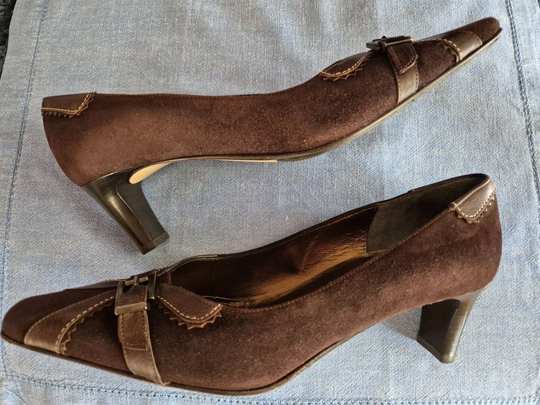 Damenschuhe: Escarpins dames, T 38, cuir daim, couleur chocolat – Neu (gemäss Beschreibung) aus La Tour-de-Peilz von PasciSwiss 3