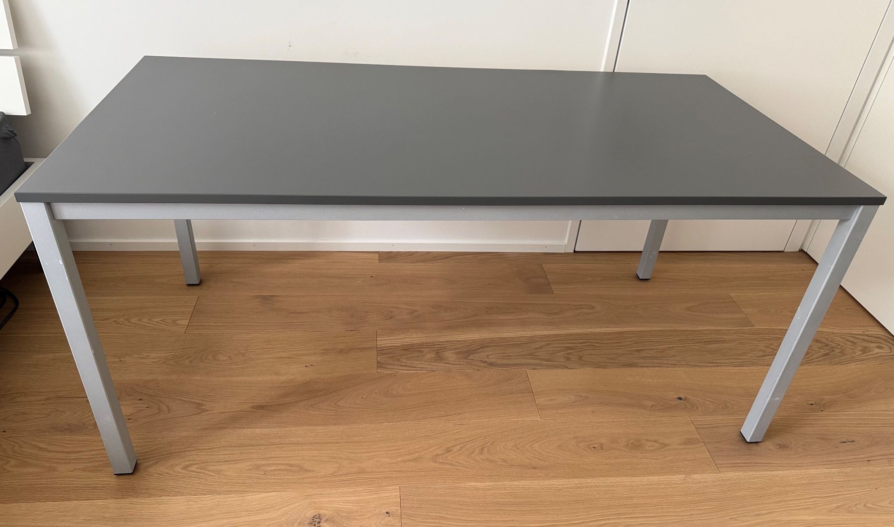 Bureaux: Schweizer Qualitätsbürotisch 160×80 – D'occasion à Oberägeri par marsil02 1