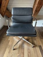 Vitra Soft Pad Char EA207 Aspahlt, Designklassiker