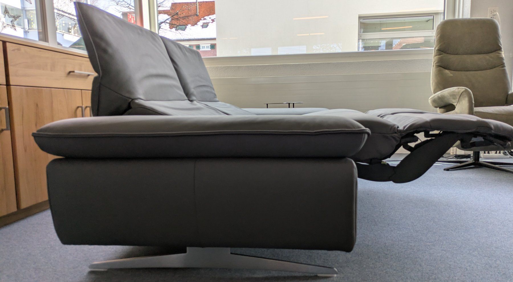 Himolla Divani: Ledersofa 2-plätzig, mit elektrischer Verstellung – Nuovo (secondo la descrizione) da Einsiedeln venduto da Moebel-Huus 5