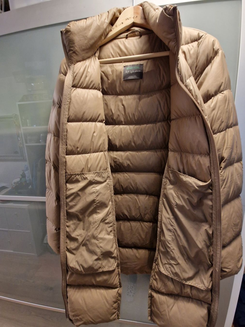 Benetton Cappotti: Daunen Mantel Soft Light Benetton Gr. 38 – Usato da Davos-Dorf venduto da Bpelikan 2