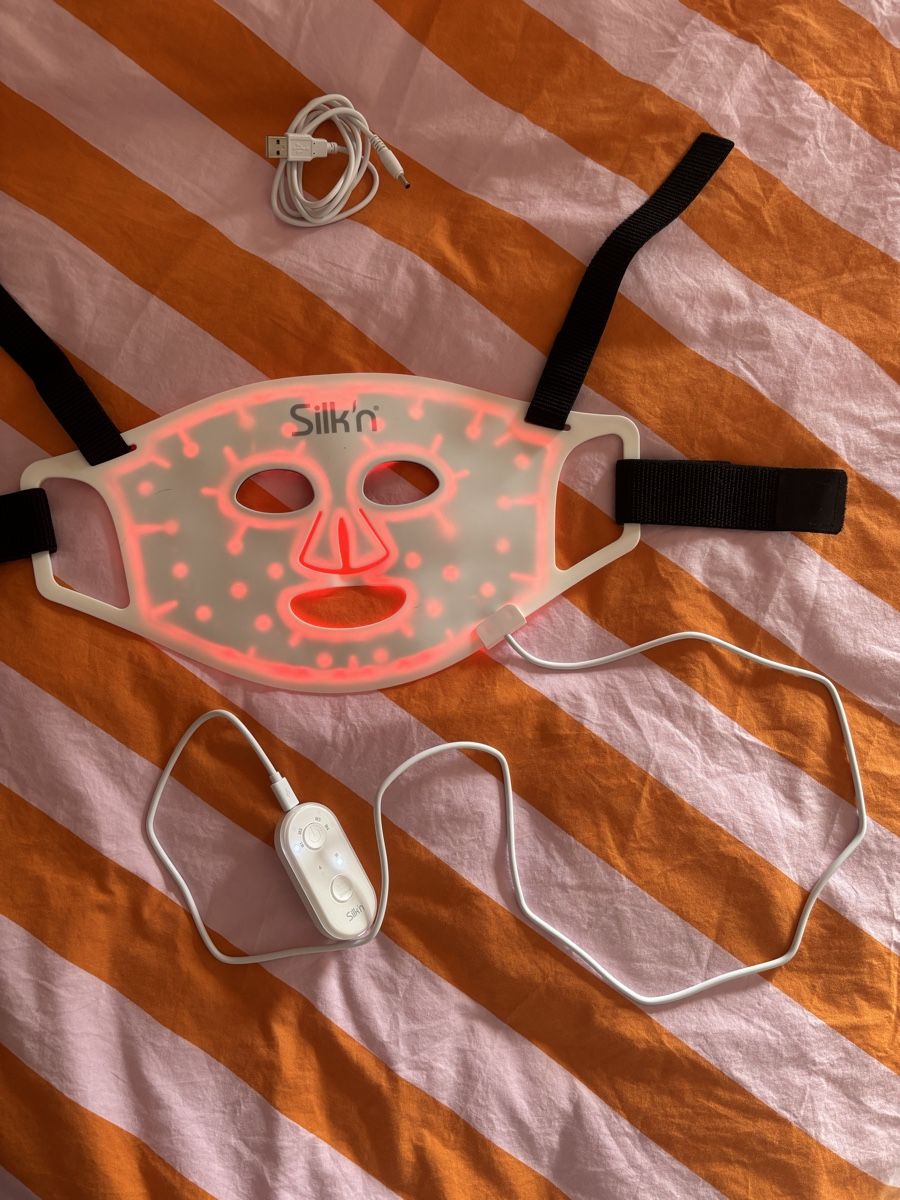 Cura del viso: Silk'n LED FaceMask 100 – Nuovo (secondo la descrizione) da Fribourg venduto da pythont01 3