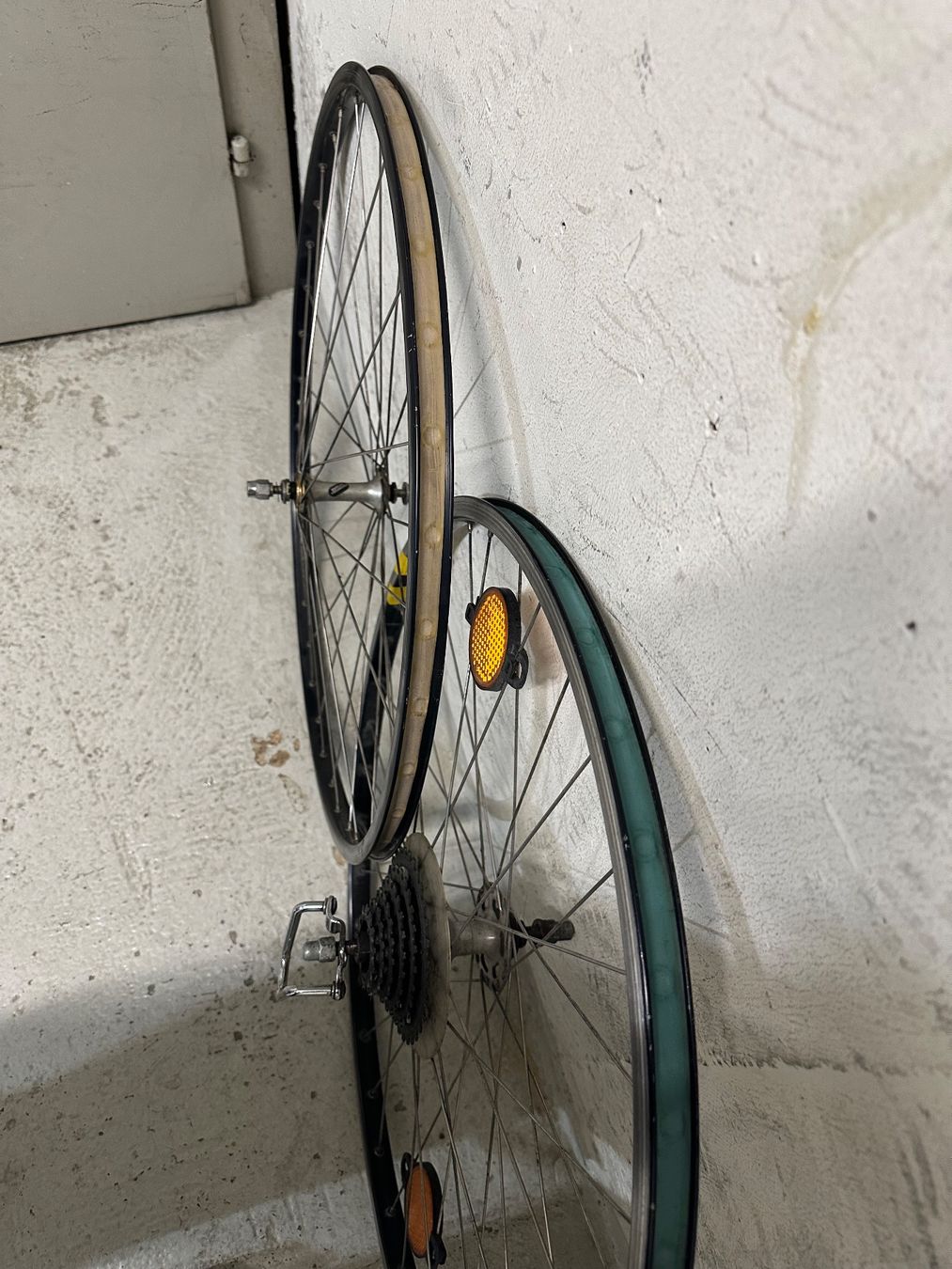 Pezzi di ricambio: VeloFelgen 28 zoll – Usato da Zug venduto da uri_z6fm 4