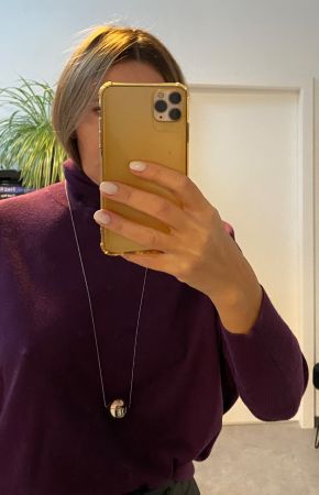 Collier COS.