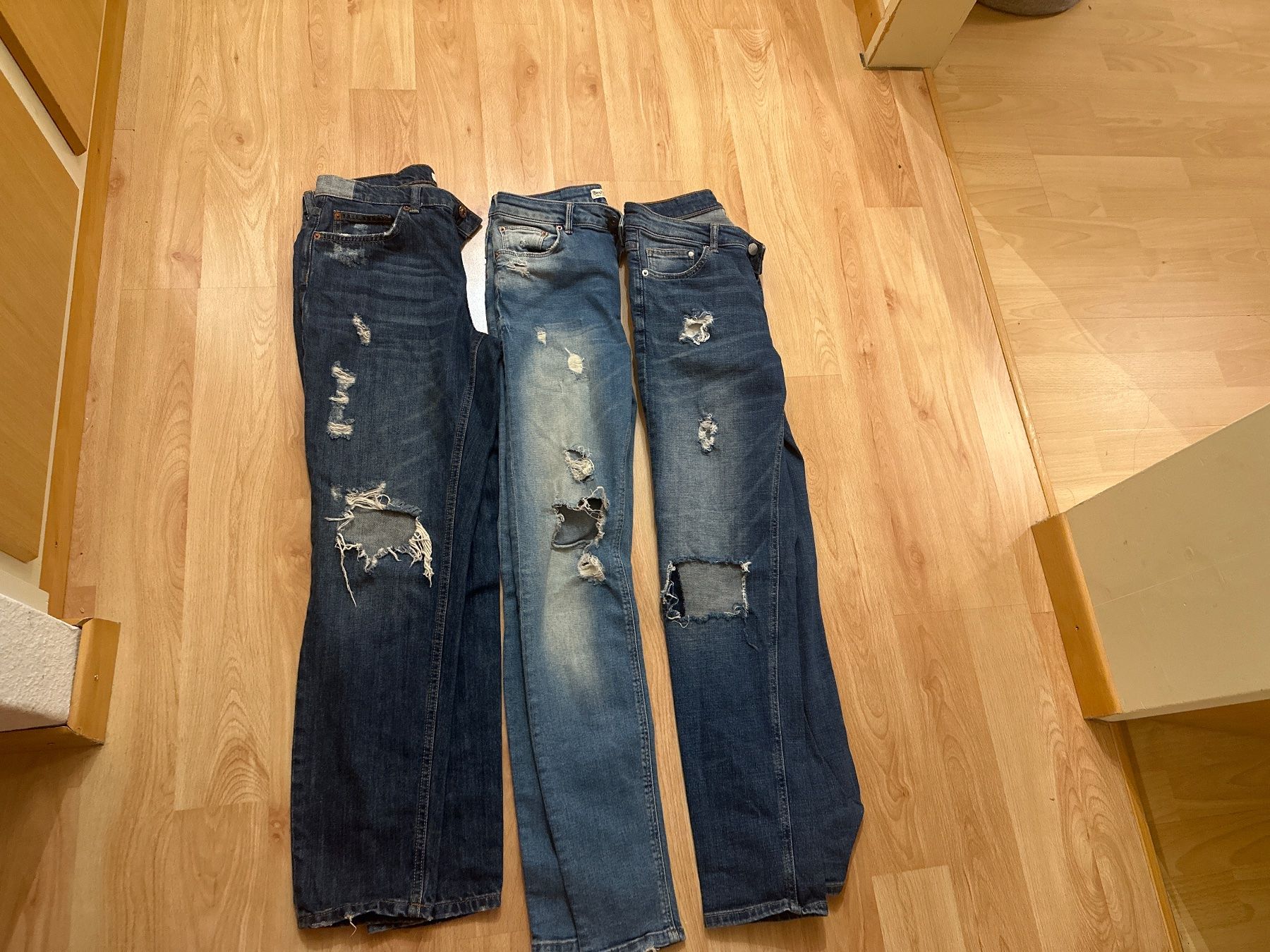 Jeans: 3 Jeans Bershka, Vera Moda&H&M – Usato da Ebikon venduto da Minimelili11 2