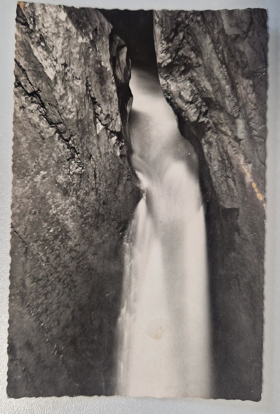 Ansichtskarten: Trümmelbachfall, vierter Fall Lauterbrunnen – Neu (gemäss Beschreibung) aus Melchnau von Arthurius