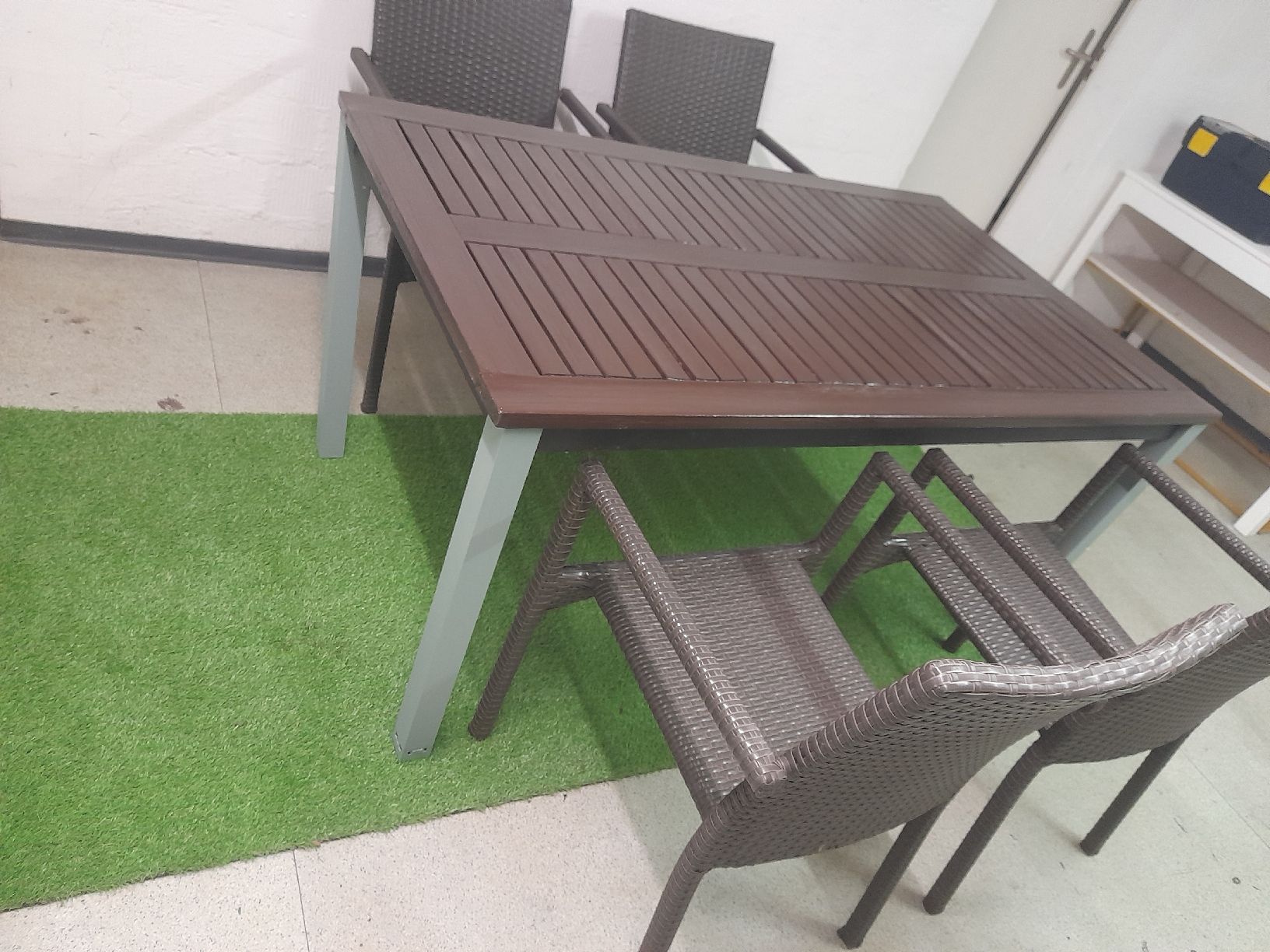 Set di tavolo e panche: Garten möbel – Usato da Glattbrugg venduto da B_B 3