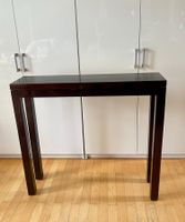 Elegantes dunkles Holz-Sideboard / Konsolentisch – zeitlos