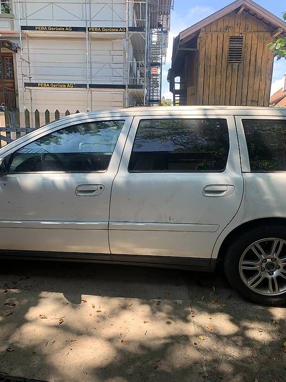 Automobili: Volvo V70, Ehemaliger Stationswagen 161, – Usato da Feuerthalen venduto da Nicole60 4