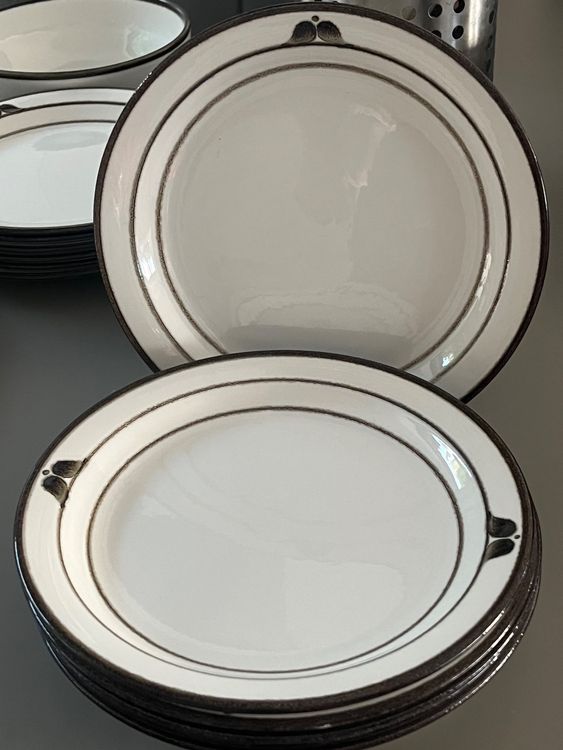 100 Mini Dessertteller Aus Kunststoff Mit Löffeln - Perfekt Für Partys & Events