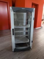 Baie pour serveur / server rack : Schneider Electric NSYVDA2