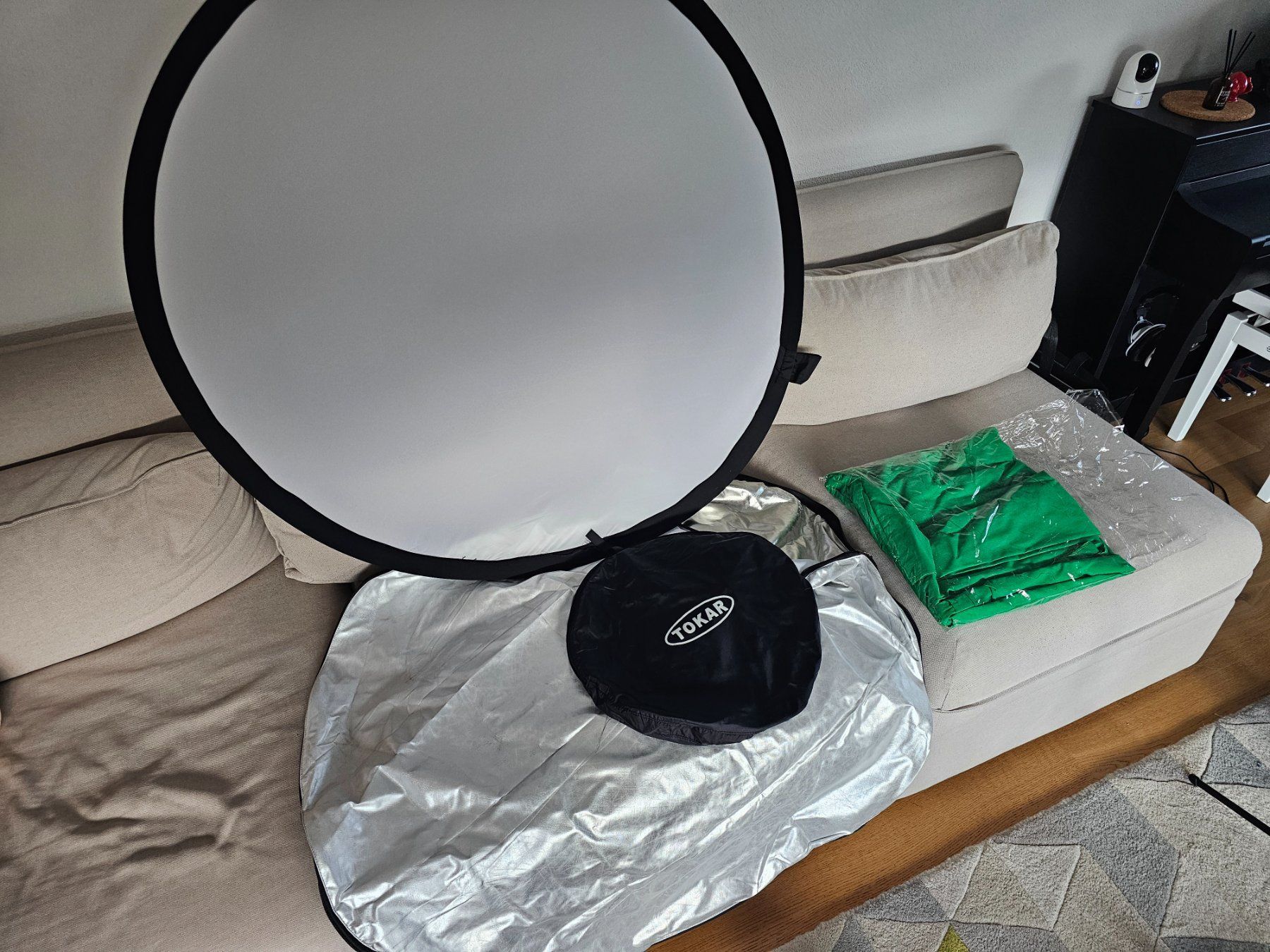Poster & Bilder: Complete Elinchrom Studio Lighting Set – Excellent Condition – Gebraucht aus Zürich von gst_6rzn 7