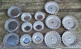 27 x Backformen Alu Blumenform, rund, neuwertig