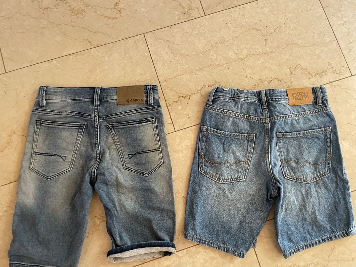 Pantaloni: 2 kurze Jeans Hosen Gr. 152 – Usato da Alosen venduto da Ela1982 1