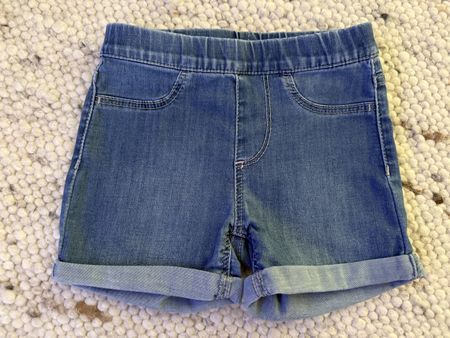 Denim shorts children blue elastic waist good condition 110
