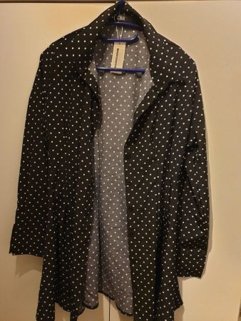 Gepunkte Bluse Gr. M