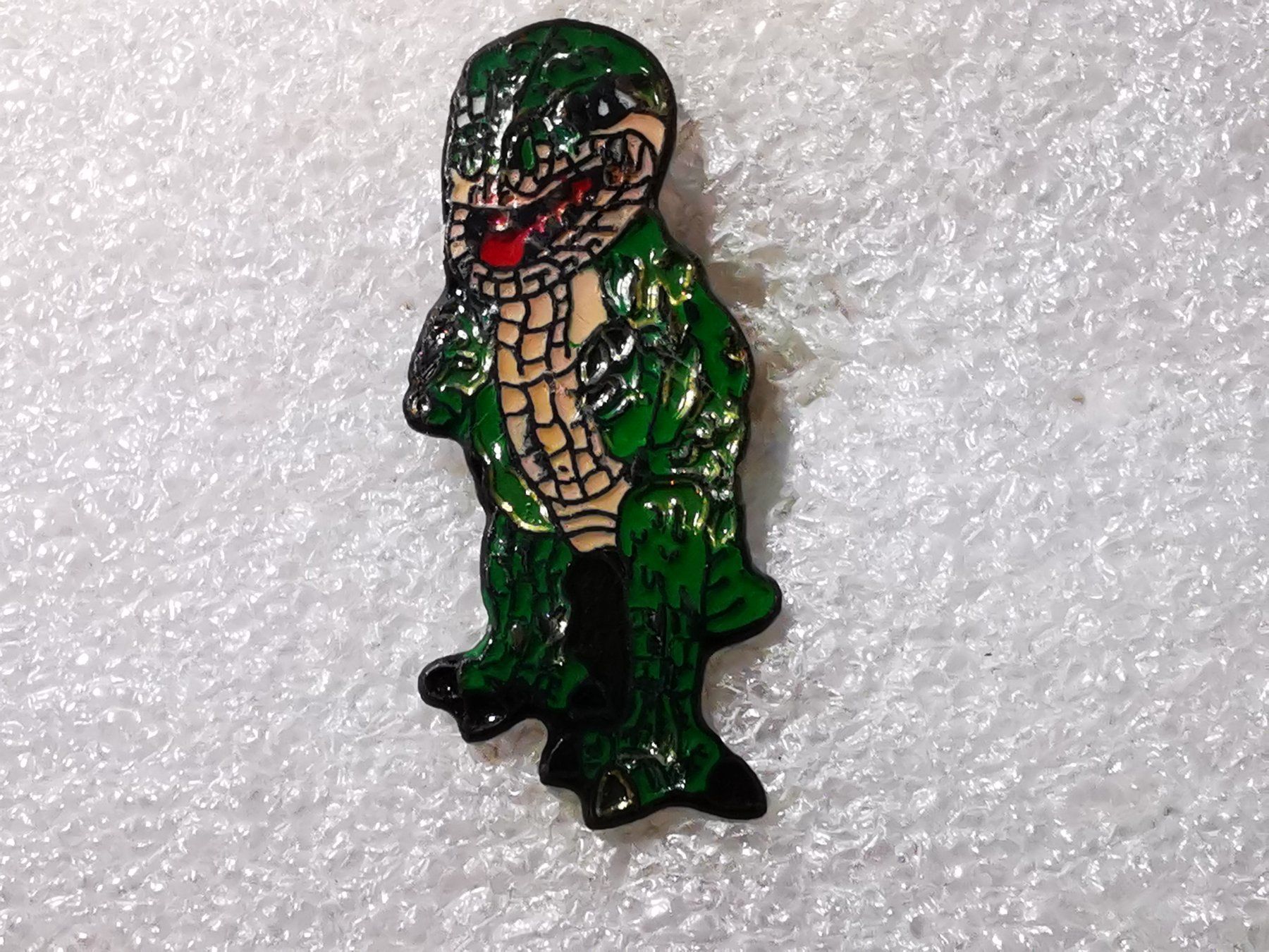 Placchette & Badge: Ansteckpin 48: Dinosaurier – Usato da Oppligen venduto da Pin-Fall-Shop