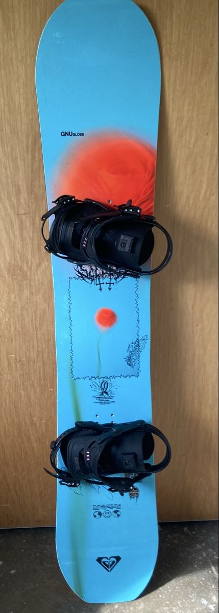 Board: GNU Gloss Snowboard / Bindung - Bereit für den Winter! – Usato da Sempach venduto da wclaudi