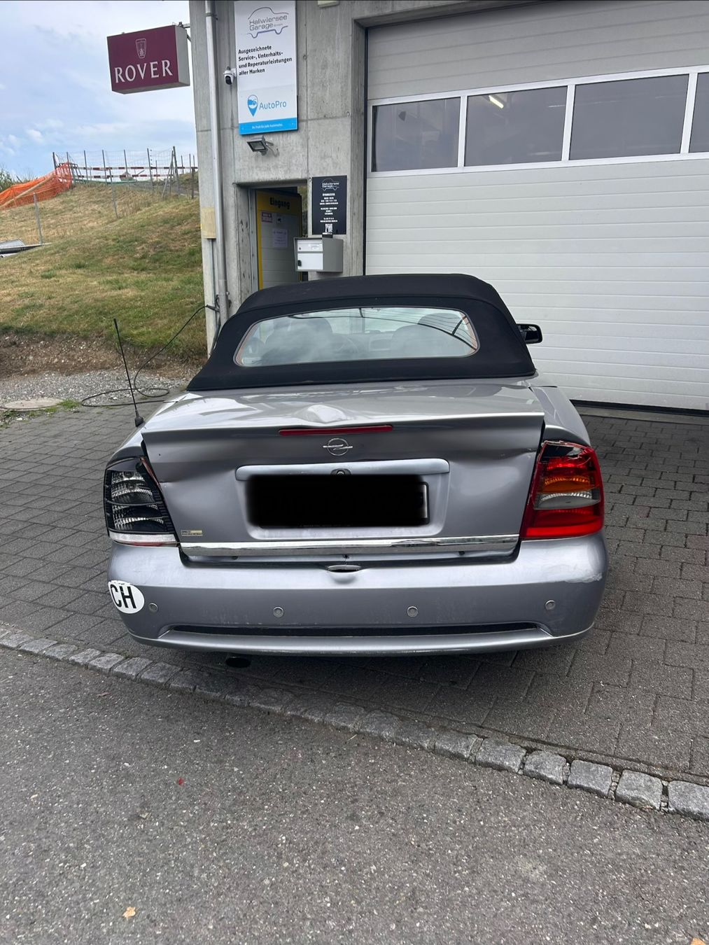 Opel Automobili: Opel Astra G Cabrio Bertone 2.2  Unfallfahrzeug – Usato da Beinwil am See venduto da jana_zim 3