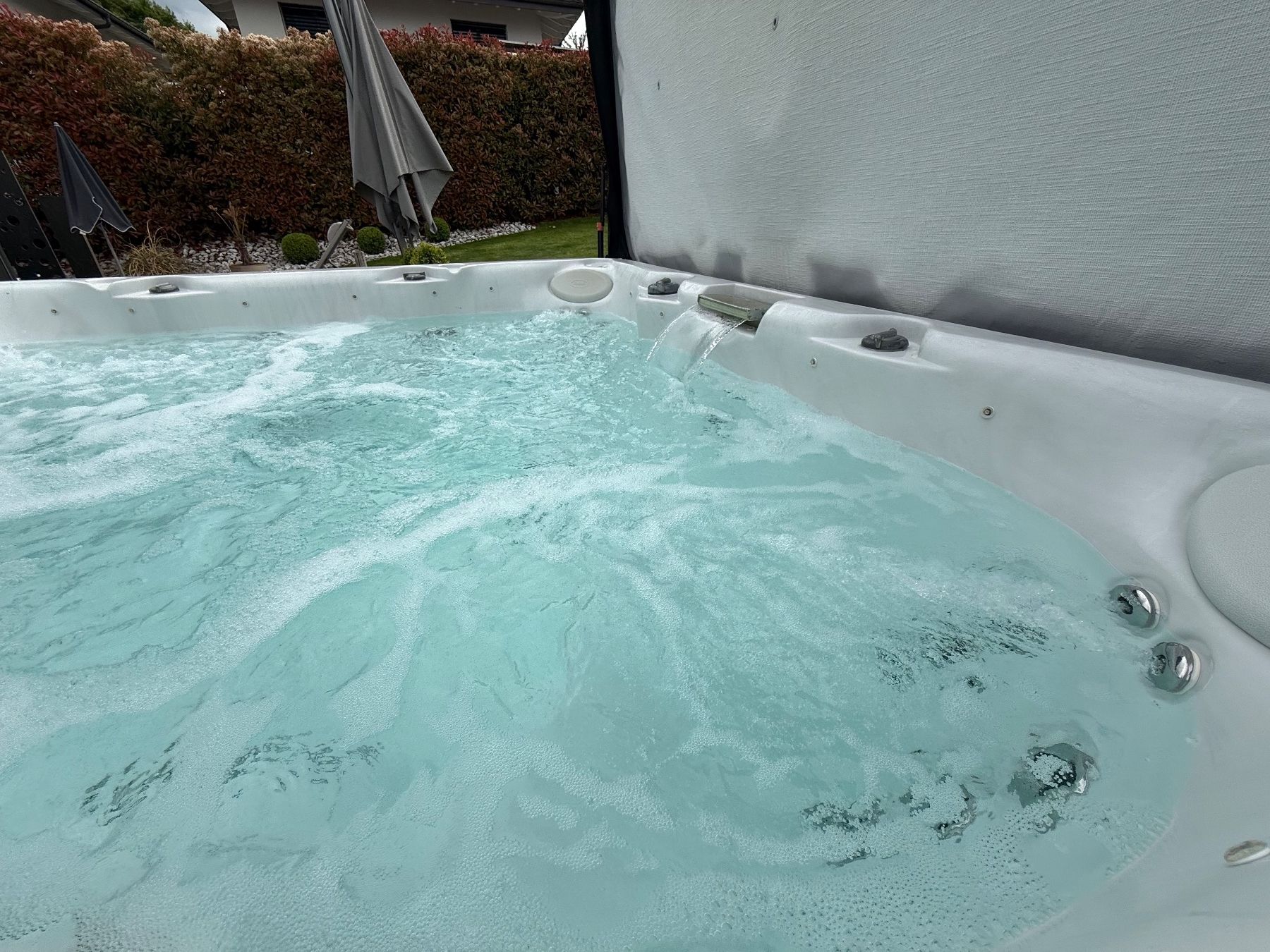 Jacuzzi Whirlpool: Jacuzzi J-280 (4’500.- + frais déménagement) – Gebraucht aus Farvagny-le-Grand von AB_1993 7