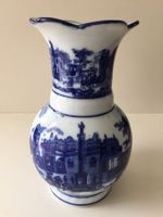 Vase (style Victoria ware)