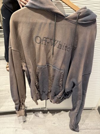 Off white hoodie M