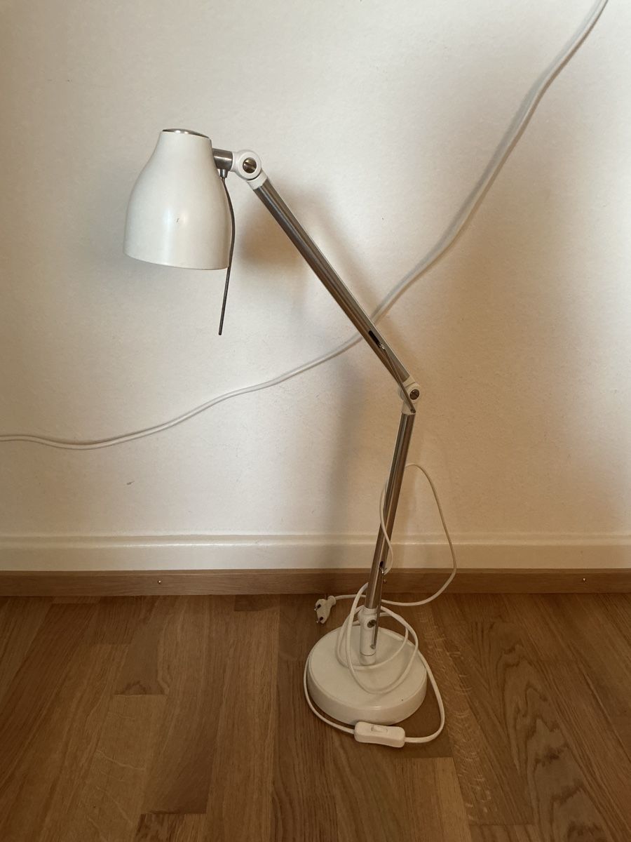 Ikea Lampade: Schreibtischlampe weiss  – Usato da Zürich venduto da lealingenhel