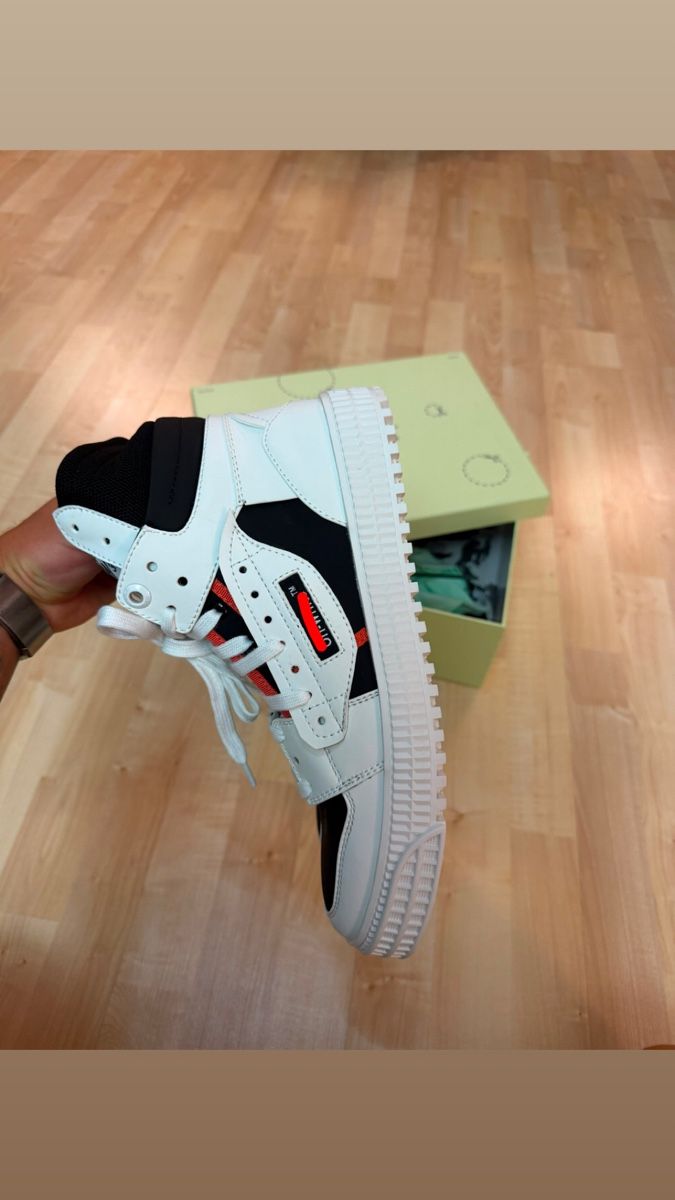Scarpe da uomo: OXX White Sneaker High Top Sneaker – Nuovo (secondo la descrizione) da Allschwil venduto da ale_99l7 2