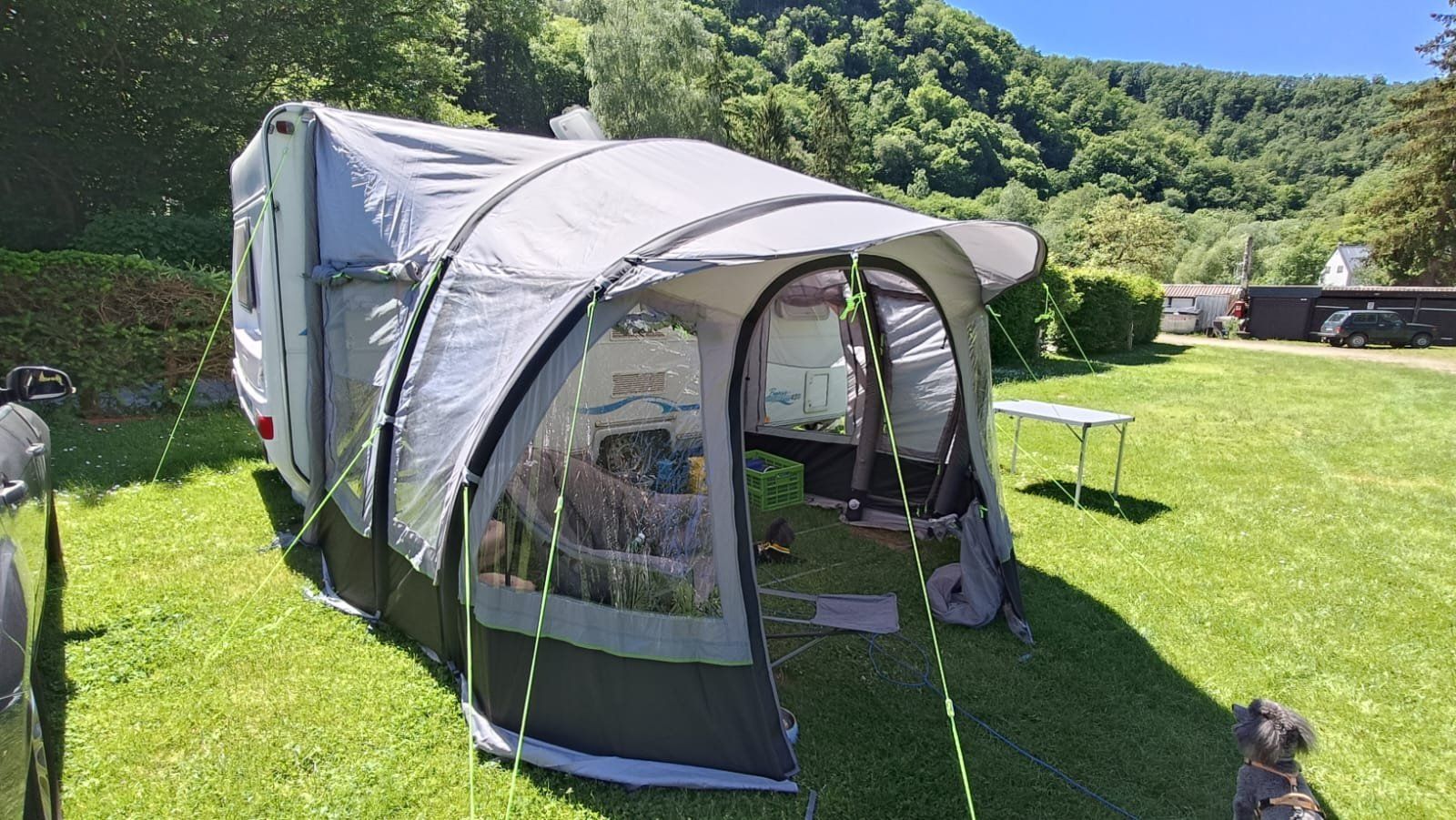 Verande & Tende da sole: Luftvorzelt Wohnwagen Berger Garda L – Usato da Roggwil BE venduto da Arztneiformer