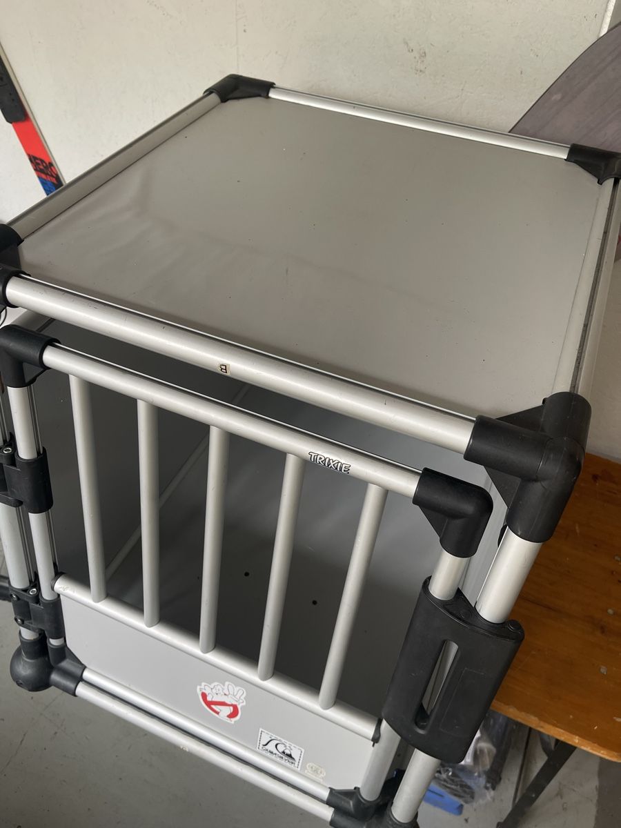 AluBox Sonstige Dekorationen & Accessoires: Hunde-Transportbox aus Aluminium  – Gebraucht aus Murten von Ski-Outlet 2