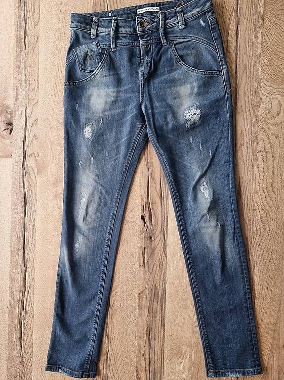 Jeans: Jeans Gr.28 FORNARINA – Usato da Ostermundigen venduto da d-p73 2