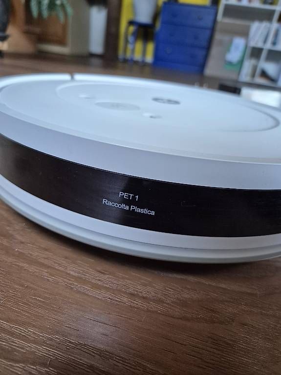 Irobot Aspirapolveri & Accessori: Aspirateur-laveur robot Roomba – Usato da Morrens VD venduto da LeilaCh 1