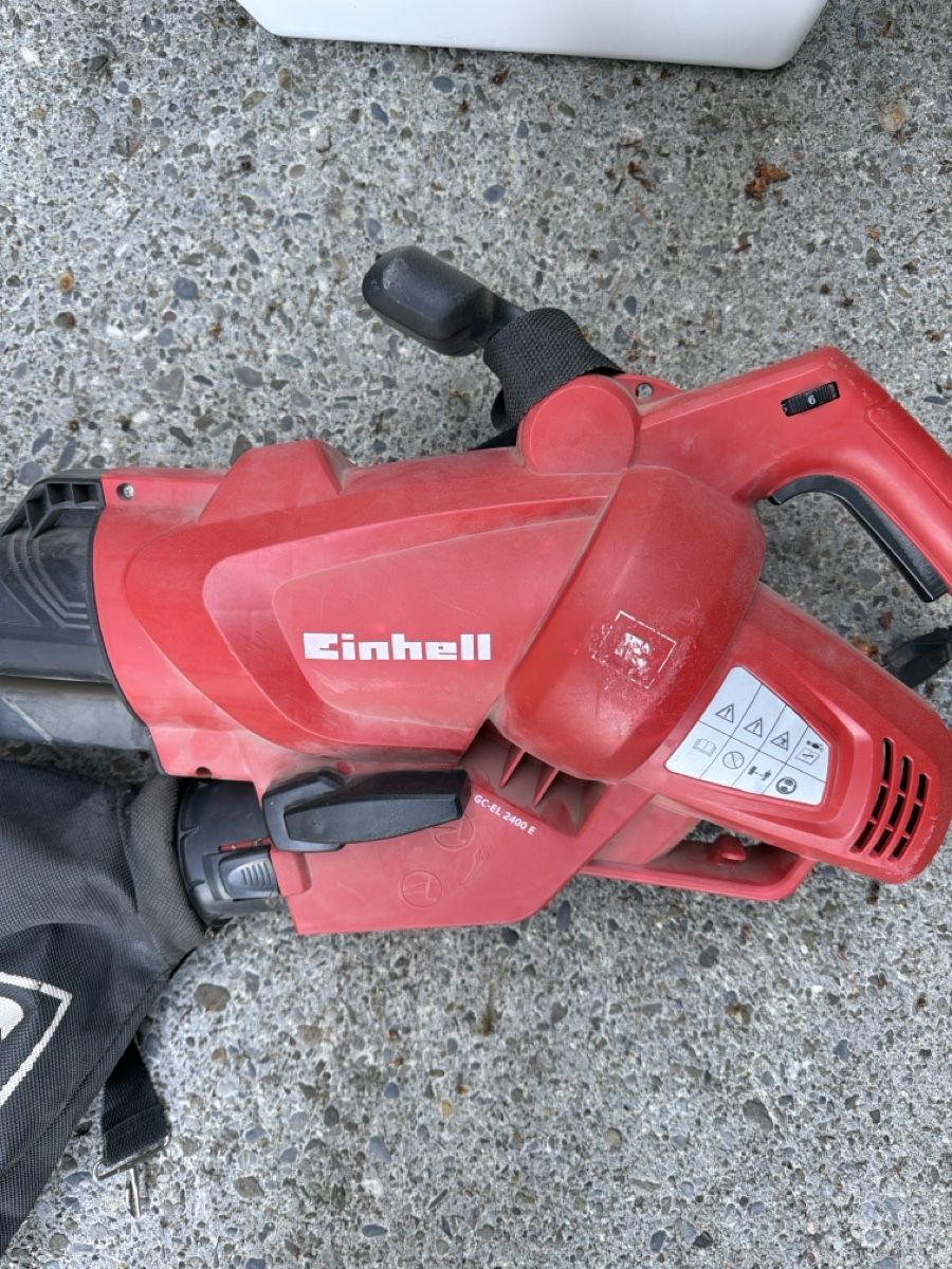 Einhell Soffiatori & Aspiratori per foglie: Einhell Leaf Vacuum Cleaner - Clear Your Yard! – Usato da Luzern venduto da M_Az 1