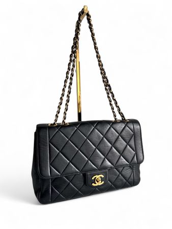 CHANEL Lambskin Quilted Medium Single Flap Tasche