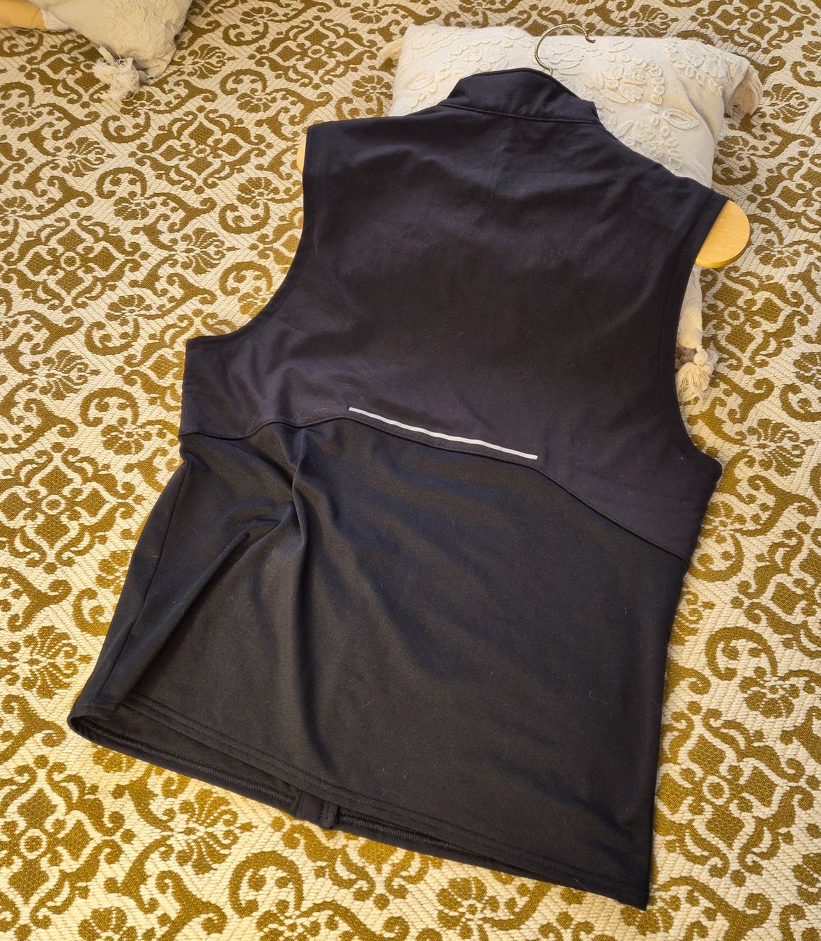 Gilet & Giacche: Sportliche Herrenweste – Usato da Leissigen venduto da ali_k9v8 1