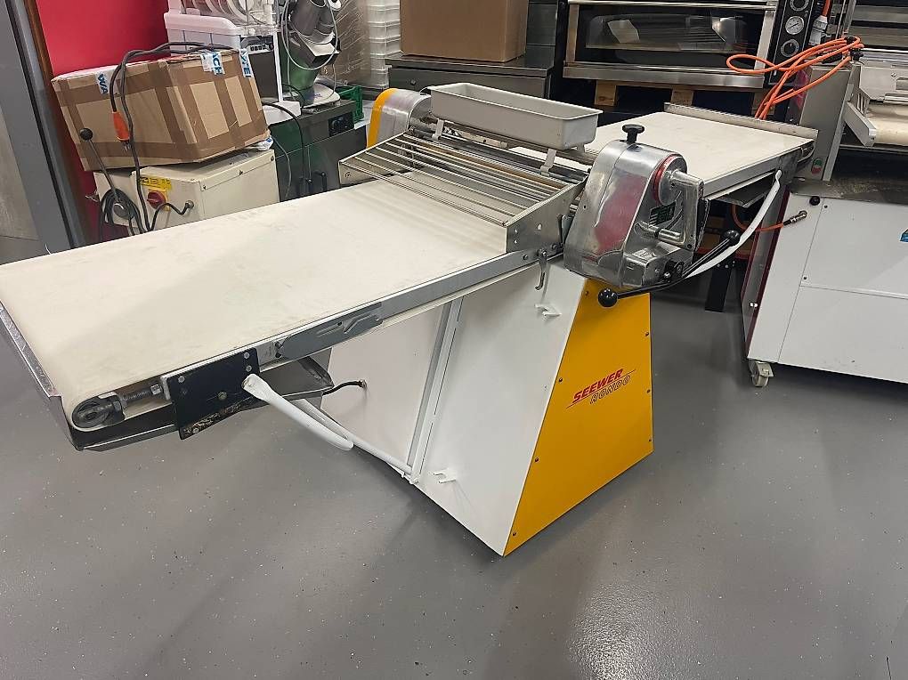 Tutte le macchine:  Seewer Rondo Ausrollmaschine  – Usato da Brugg AG venduto da lali88 1