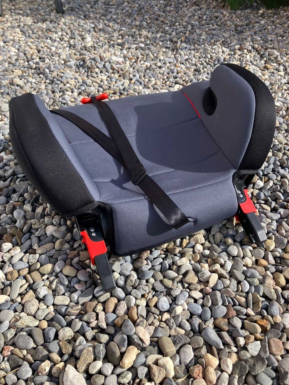 Osann Auto-Kindersitze: Sitzerhöhung Osann mit Isofix – Gebraucht aus Wichtrach von mryter01 1