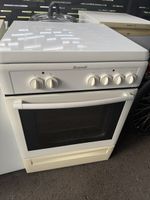 Cuisinière électrique Brandt blanche avec four inclus