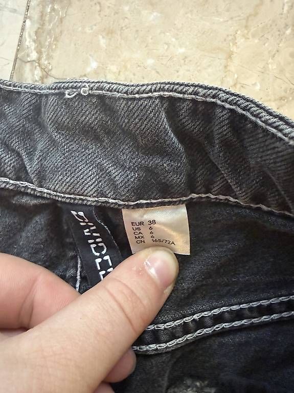 Röcke: jupe longue grise h&m taille 38 – Gebraucht aus Versoix von emm_g7q9 1